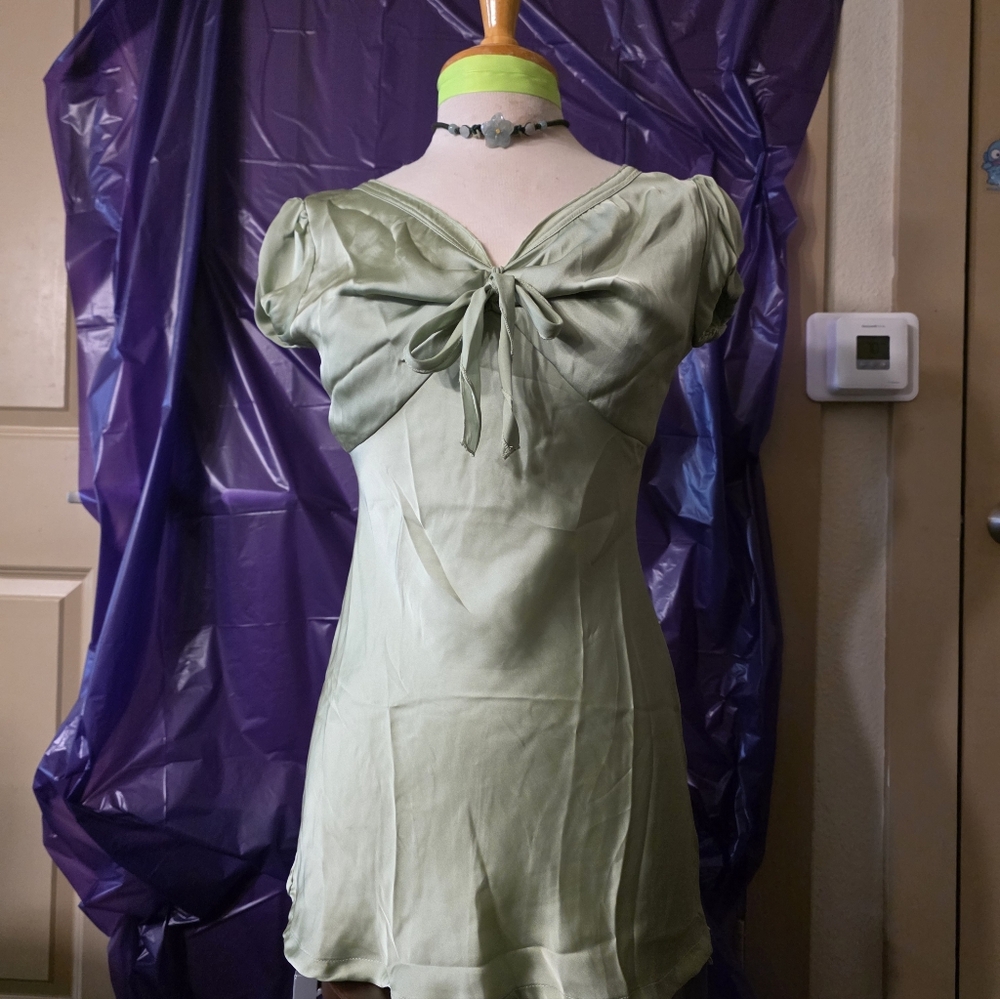 Green Short Sleeve Blouse